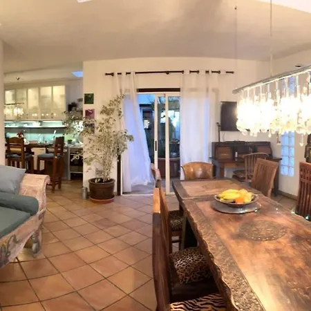 La Galeria *